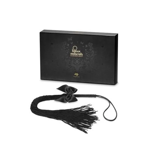Камшик със стилни ресни и удобна ръкохватка - Lilly Whip на супер цена в Passion.bg