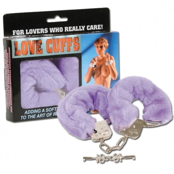 Белезници с плюшено меко покритие - Love Cuffs Purple Plush на супер цена в Passion.bg