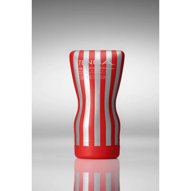 среден ефект - Tenga Squeeze Tube Cup на супер цена в Passion.bg