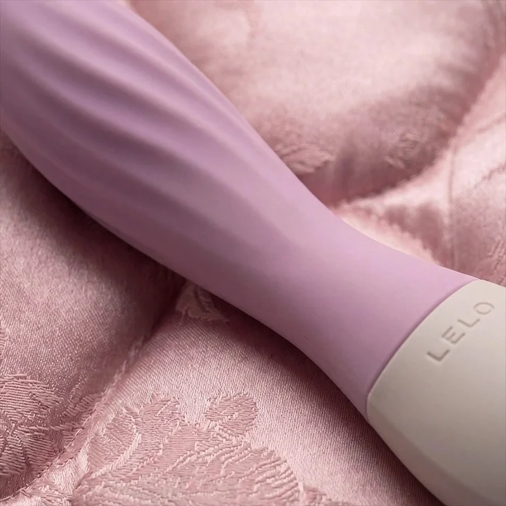 Премиум вибратор за G-точката, смарт приложение, 19,6см. - Lelo Mona Twist Lavender - Image 19